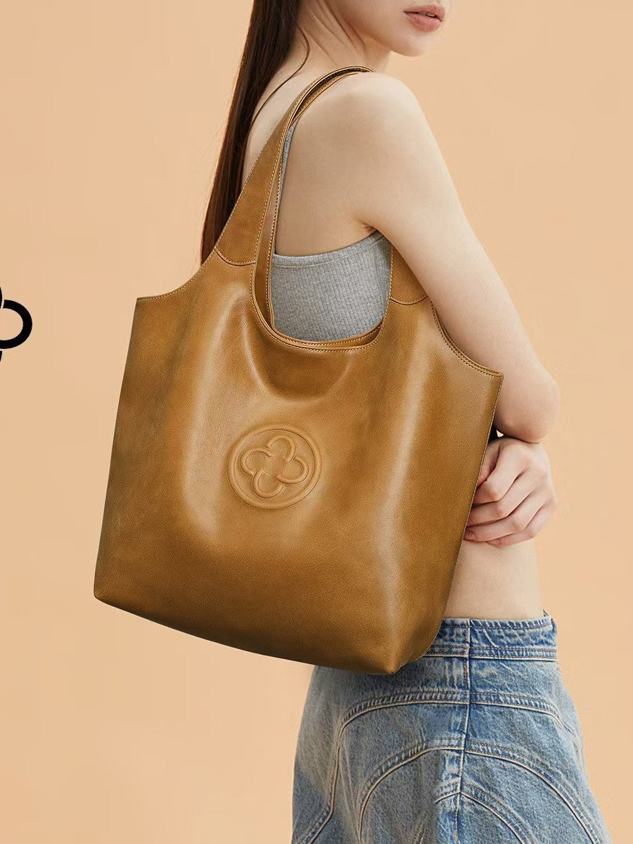 2010 soft hobo bag