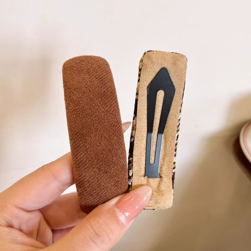 428 hair clip