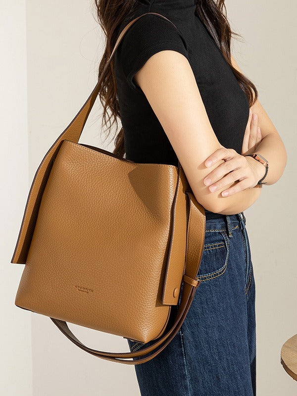 2030 large leather bucket bag