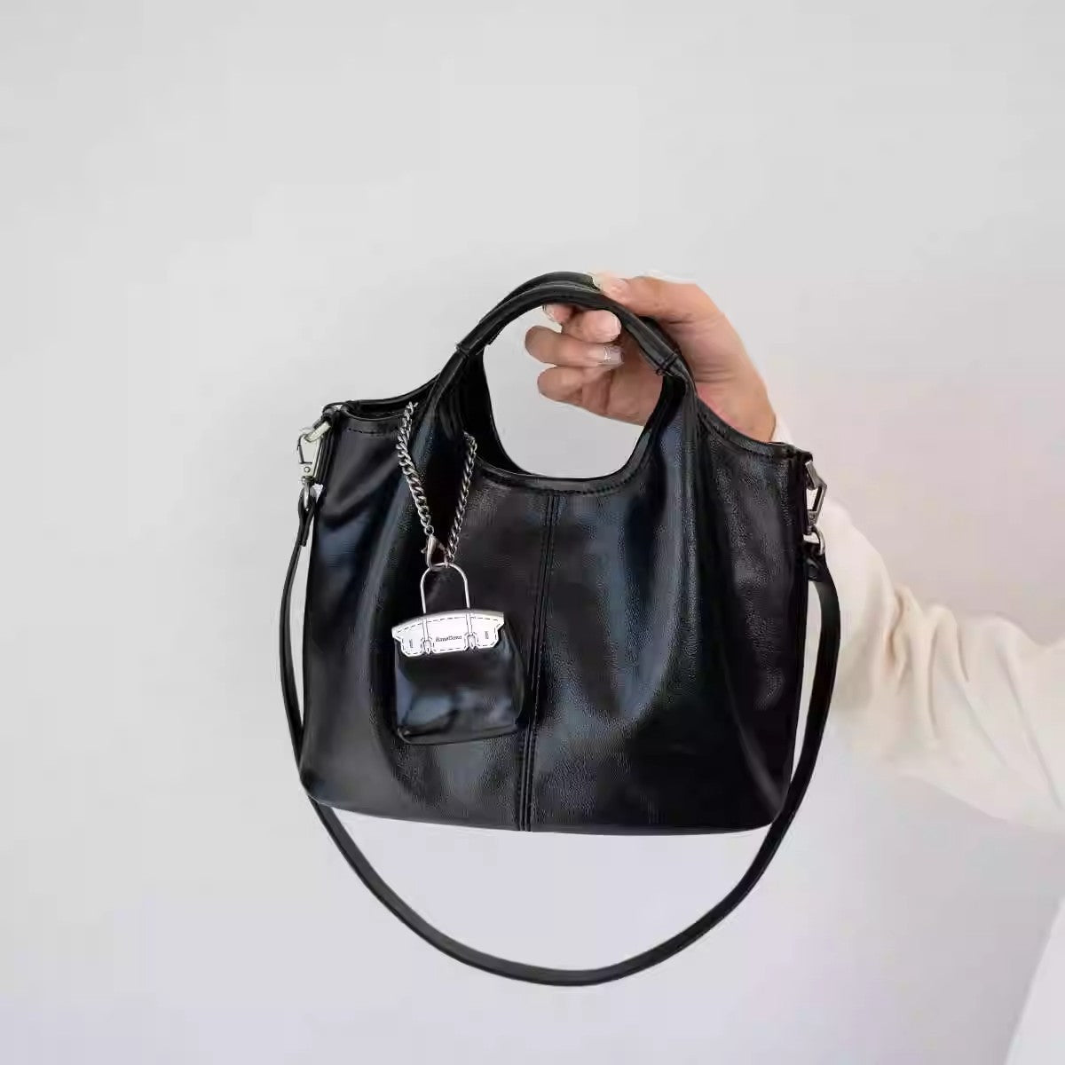 1512 genuine leather vintage handbag