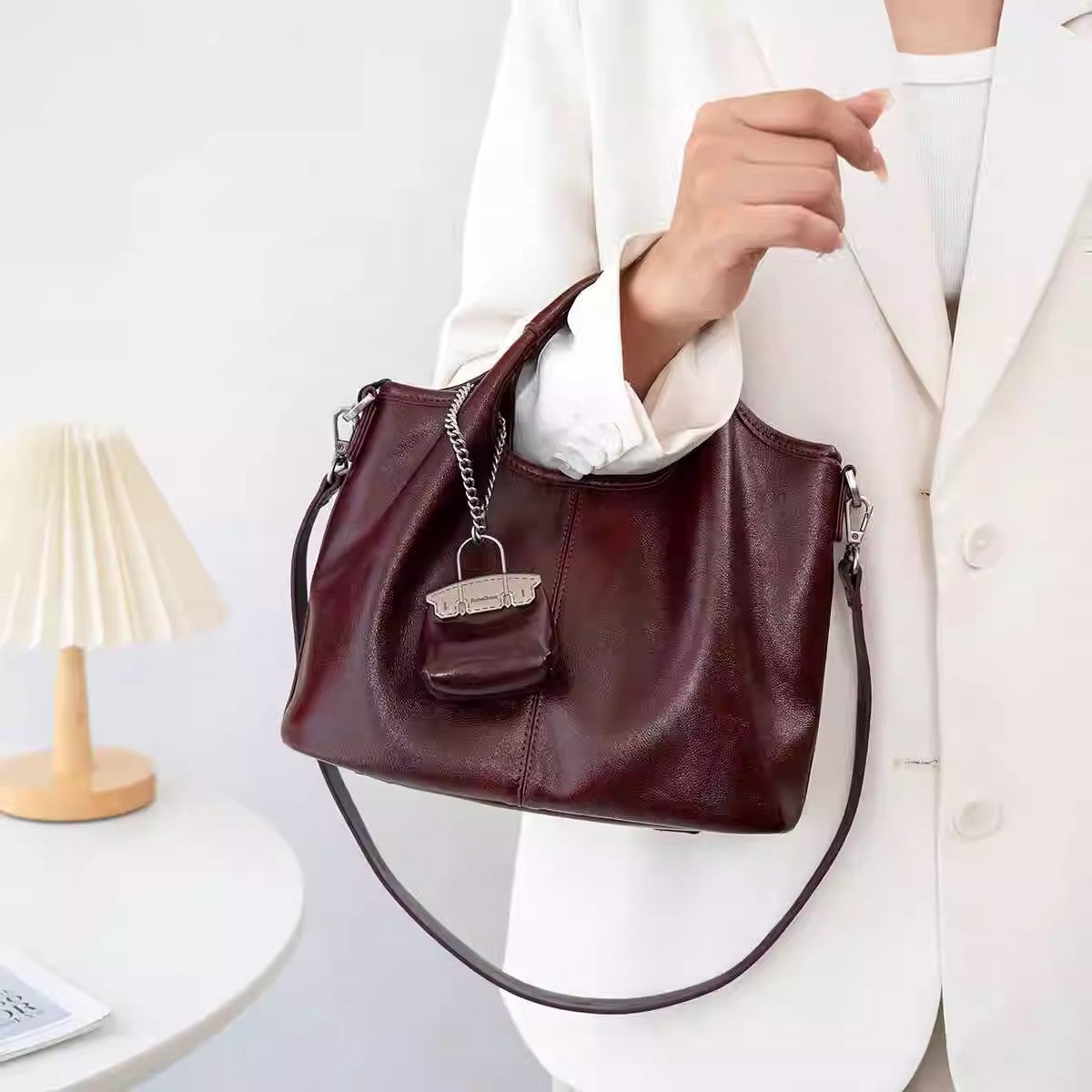 1512 genuine leather vintage handbag