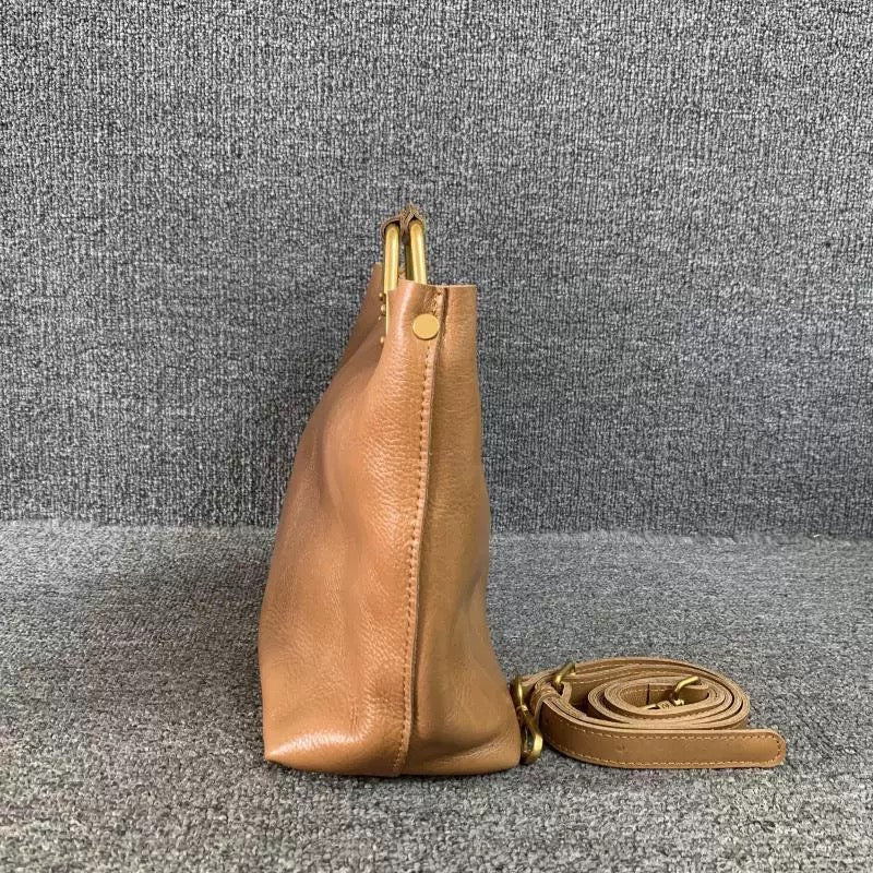 1600 Women's Fashion Handbag