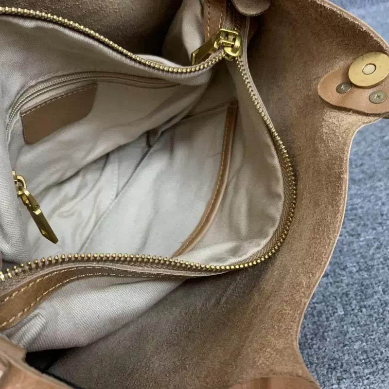 1600 Women's Fashion Handbag