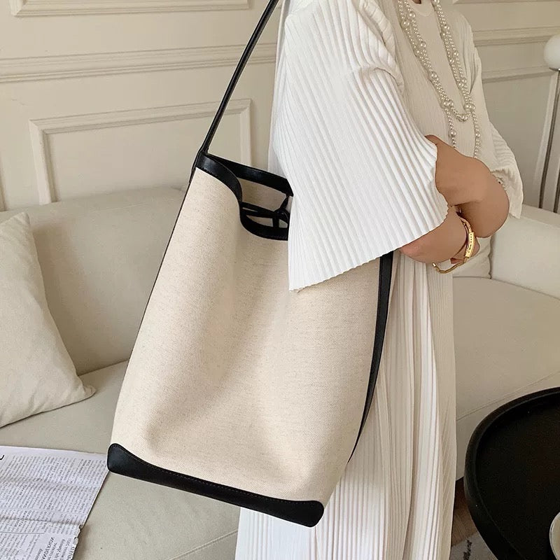 HK1-18 Women's Classic Handbag