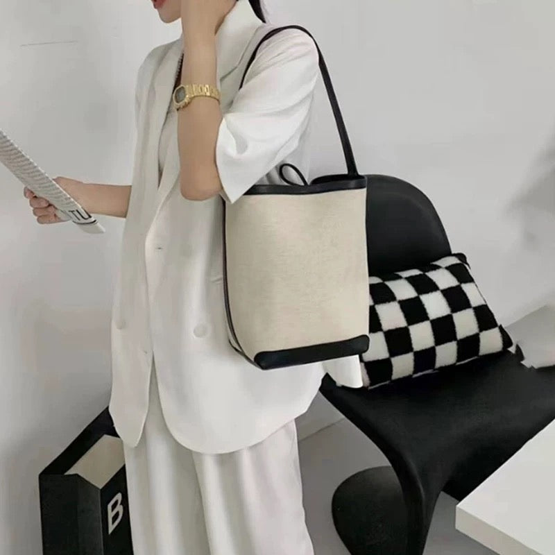 HK1-18 Women's Classic Handbag