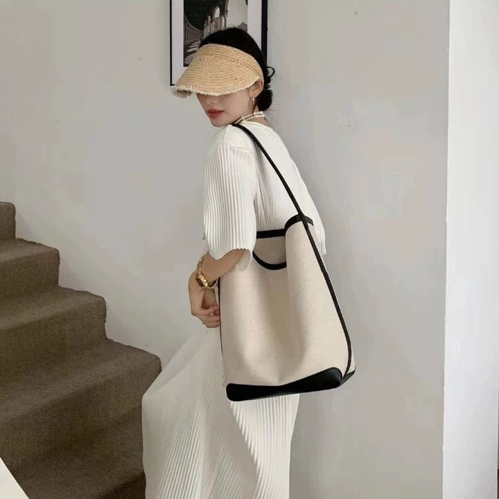 HK1-18 Women's Classic Handbag