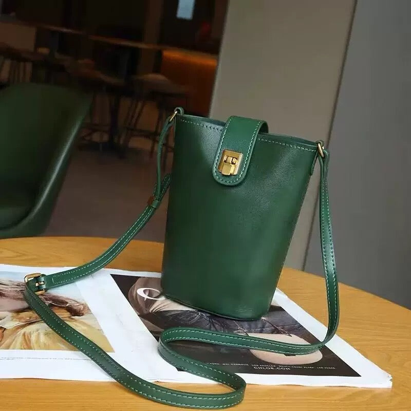 818 Women's fashion crossbody bag