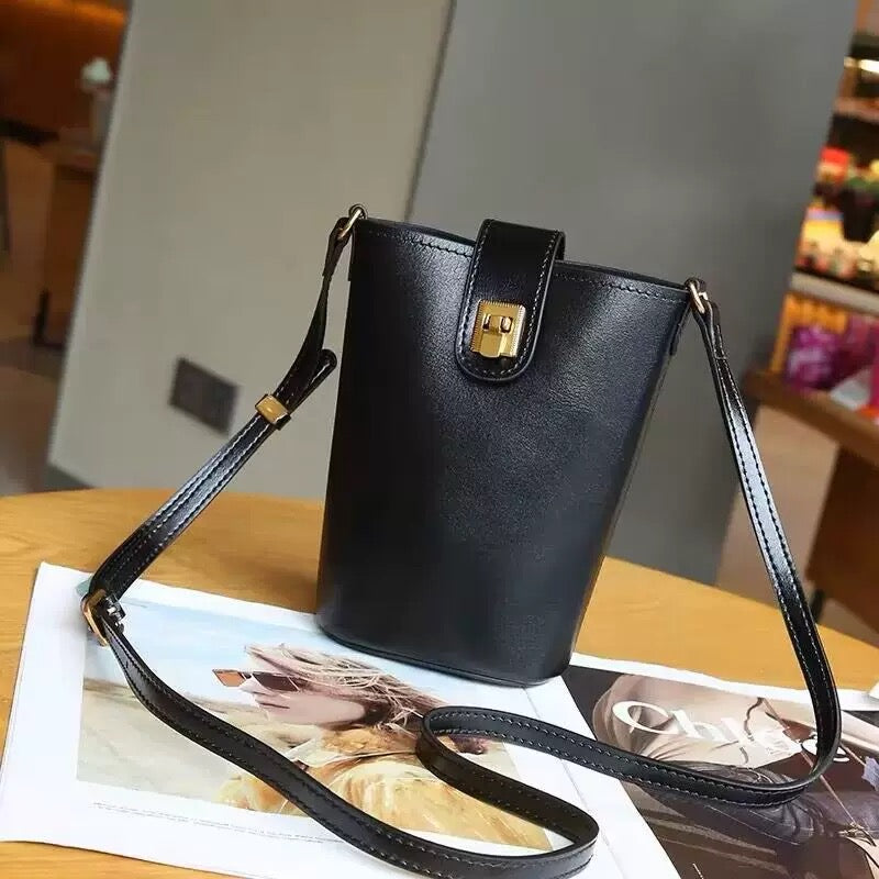 818 Women's fashion crossbody bag