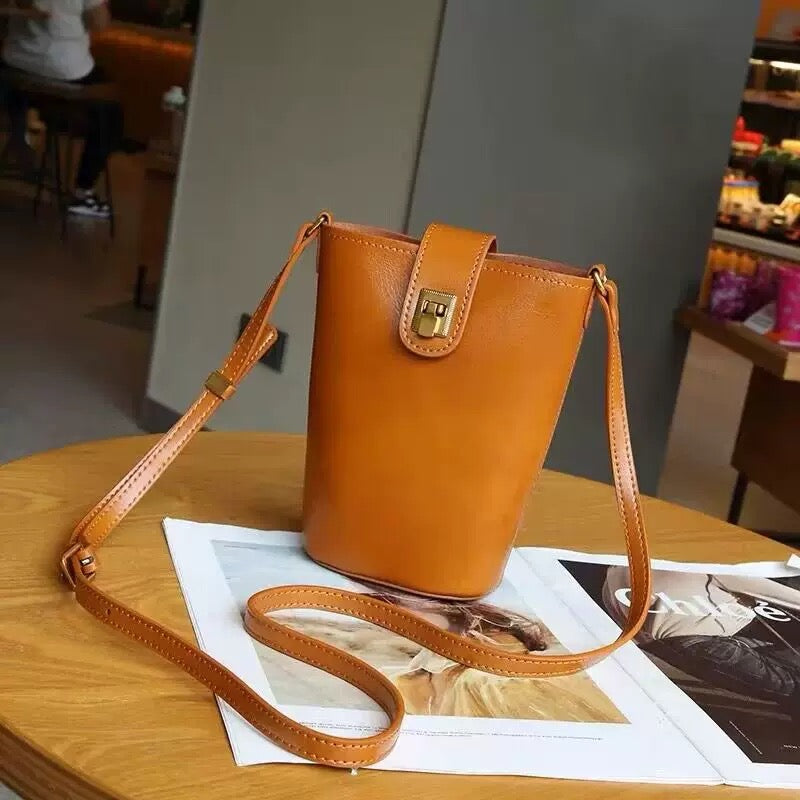 818 Women's fashion crossbody bag