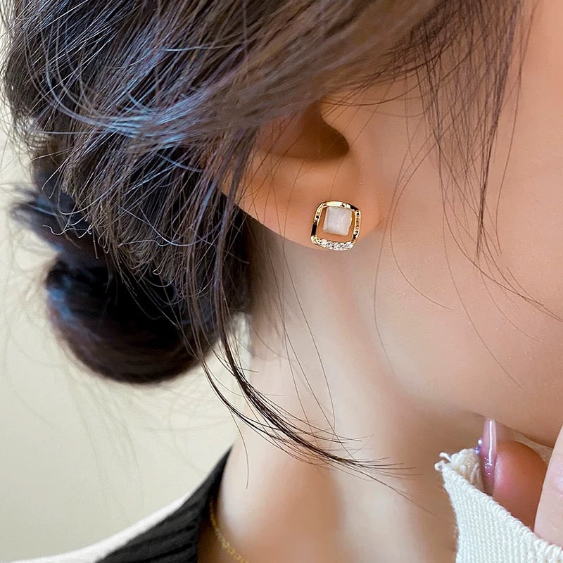 R1-R8 Earrings For Women