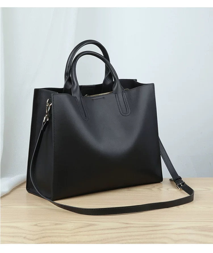 690 Women Tote Bag