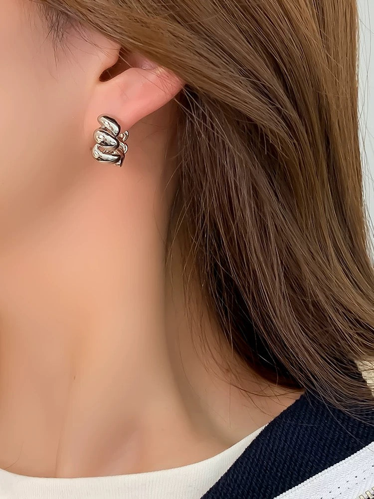 2330 Ladies' Classic Earrings