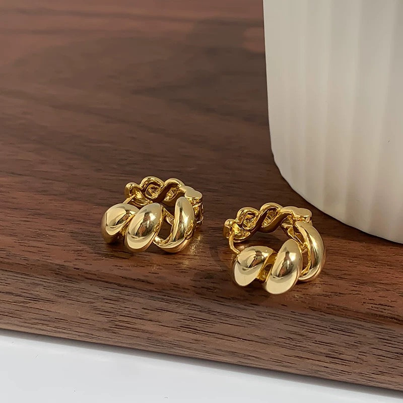 2330 Ladies' Classic Earrings