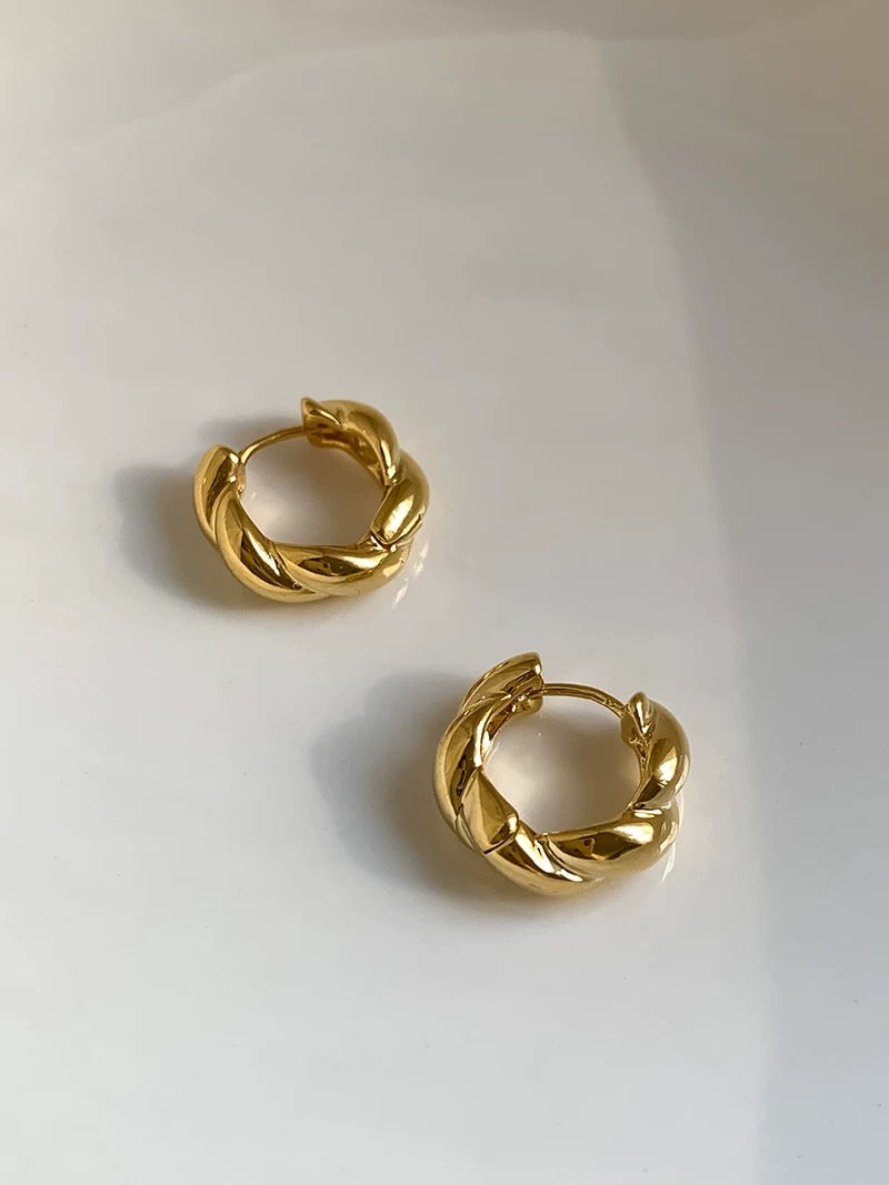 2330 Ladies' Classic Earrings