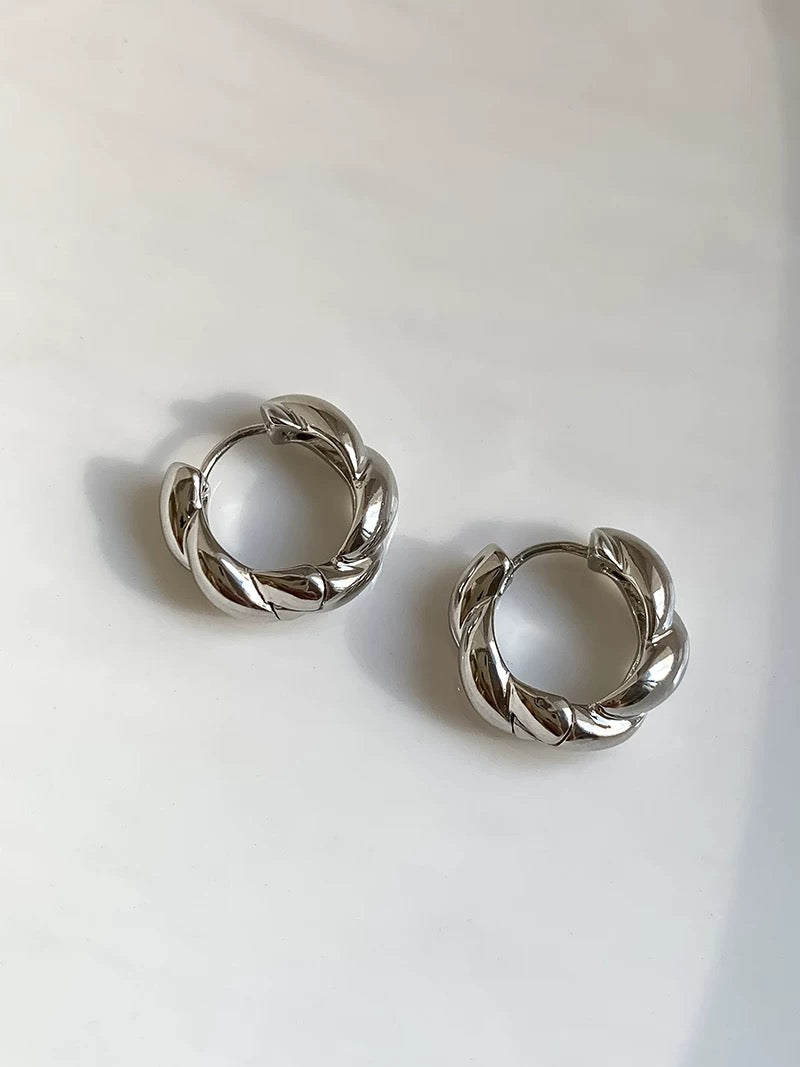 2330 Ladies' Classic Earrings