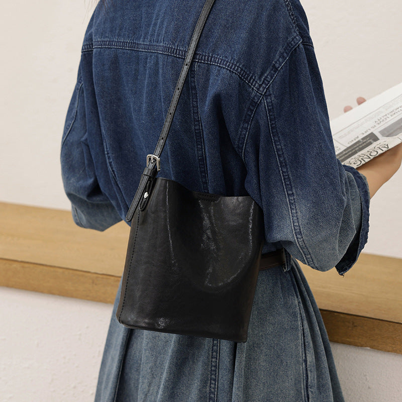 226 genuine leather bucket handbag