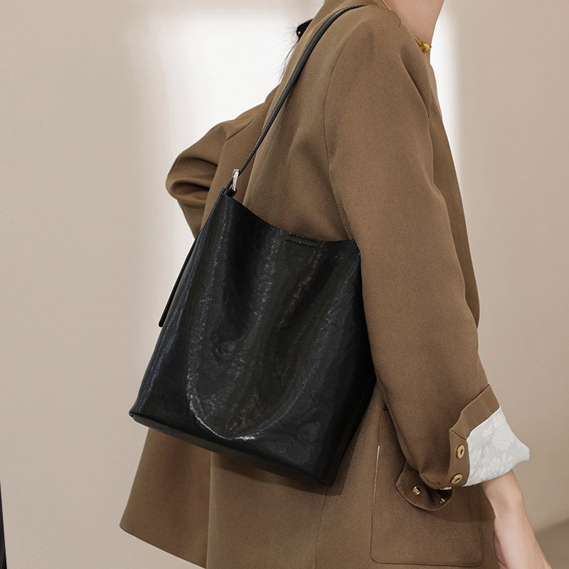 226 genuine leather bucket handbag