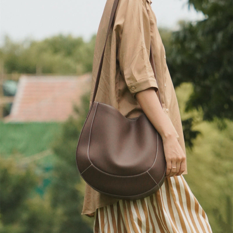 1529 niche large messenger bag