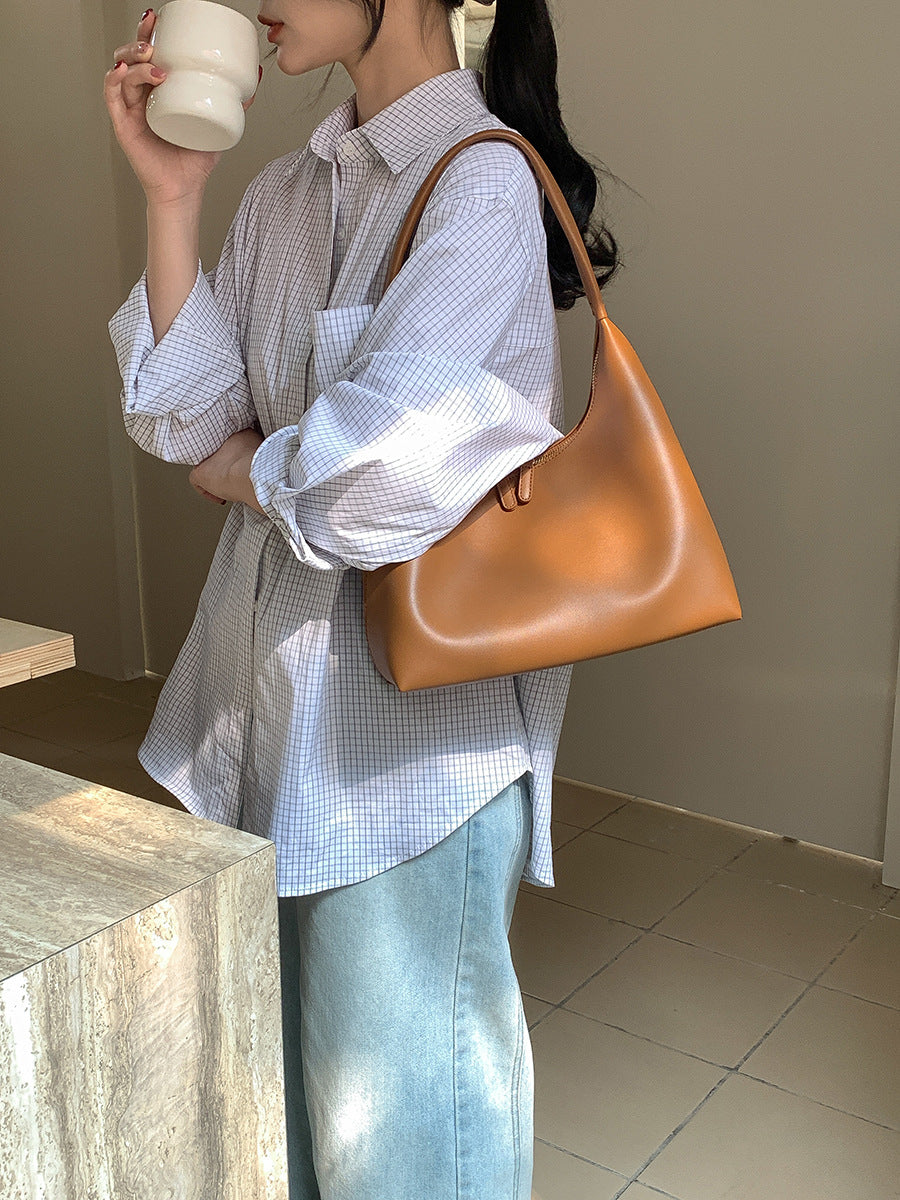 3939 genuine leather solid shoulder bag