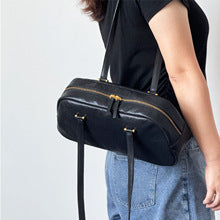 2704 New stylish black handbag