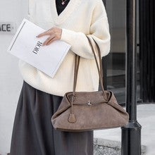 2680 vintage Large shoulder bag in suede