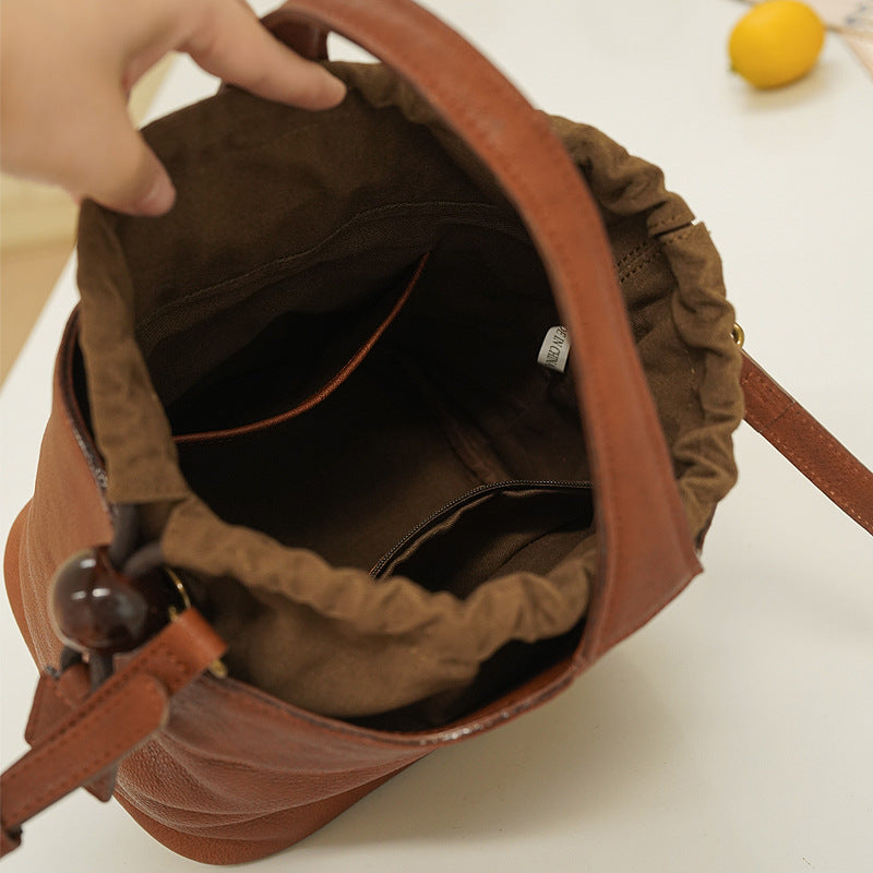1628 vintage leather bucket handbag