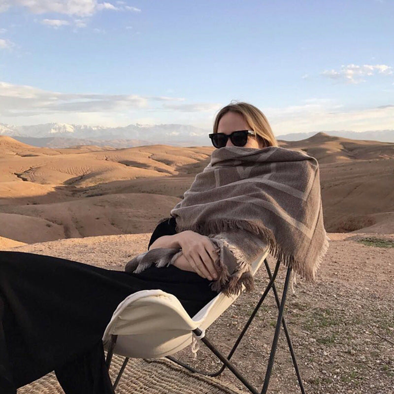 1748 100% wool thick pashmina large poncho