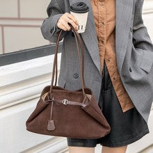 2680 vintage Large shoulder bag in suede