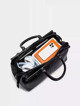 2225 large travel holdall bag(fedex/ups/shipping)