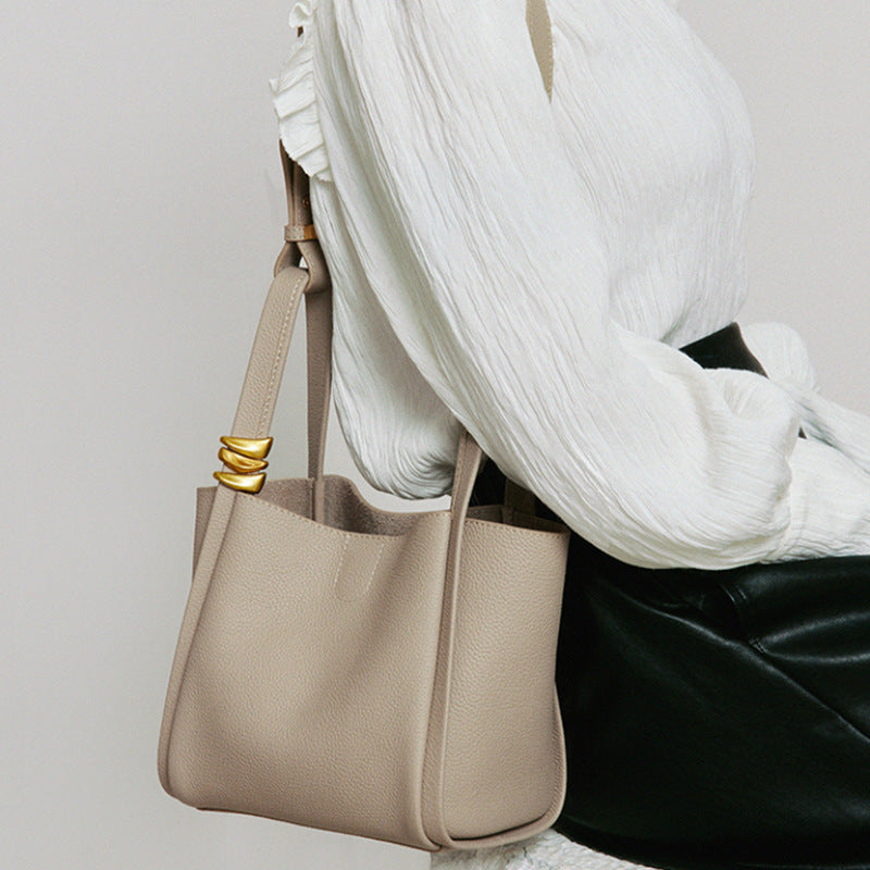 1900 leather bucket handbag