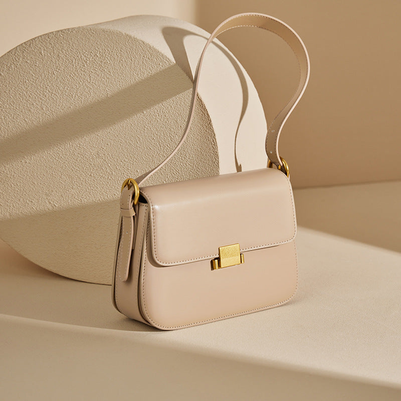 1686 New in leather flap crossbody bag