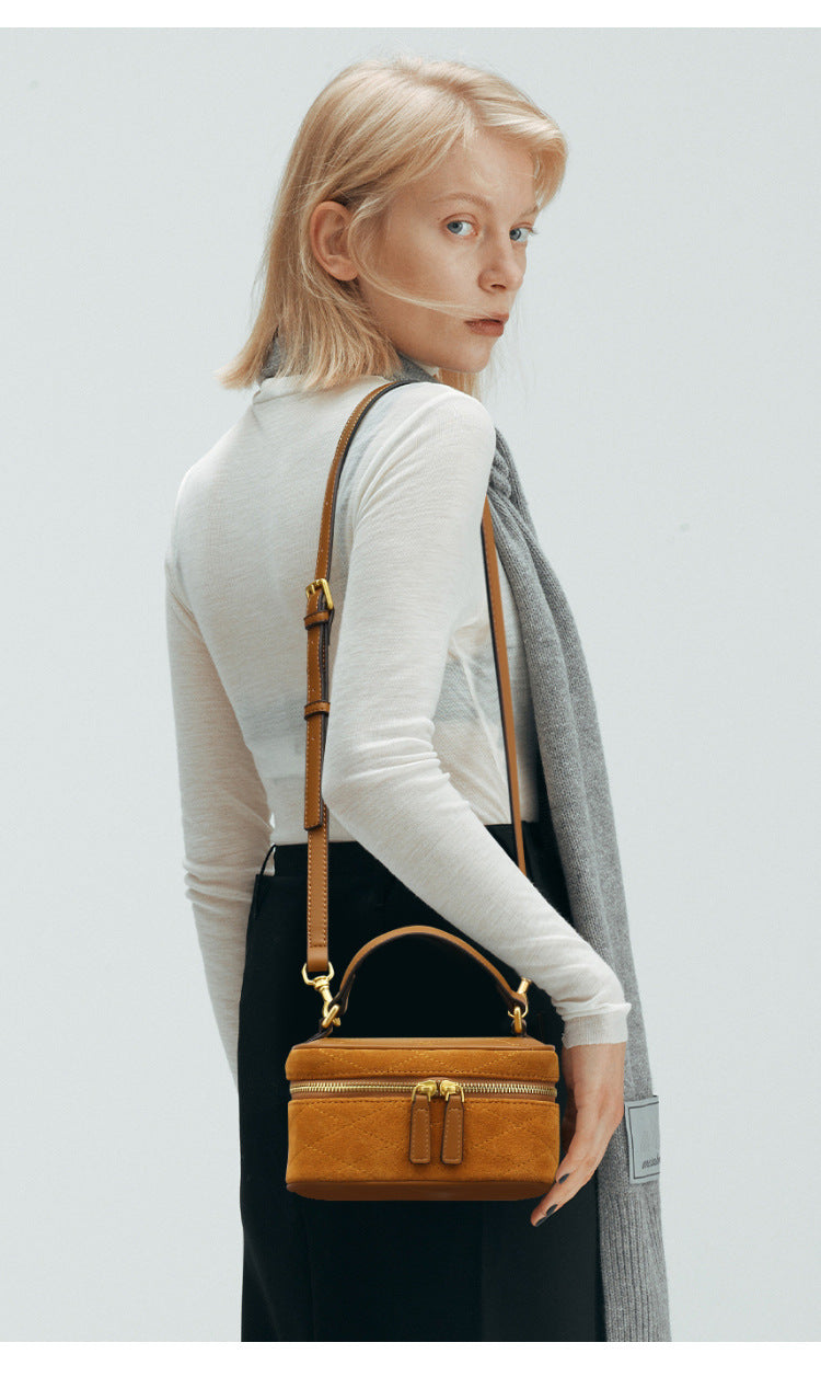 1800 suede leather small cosmetic bag