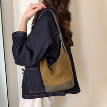 2742 vintage small bucket in suede