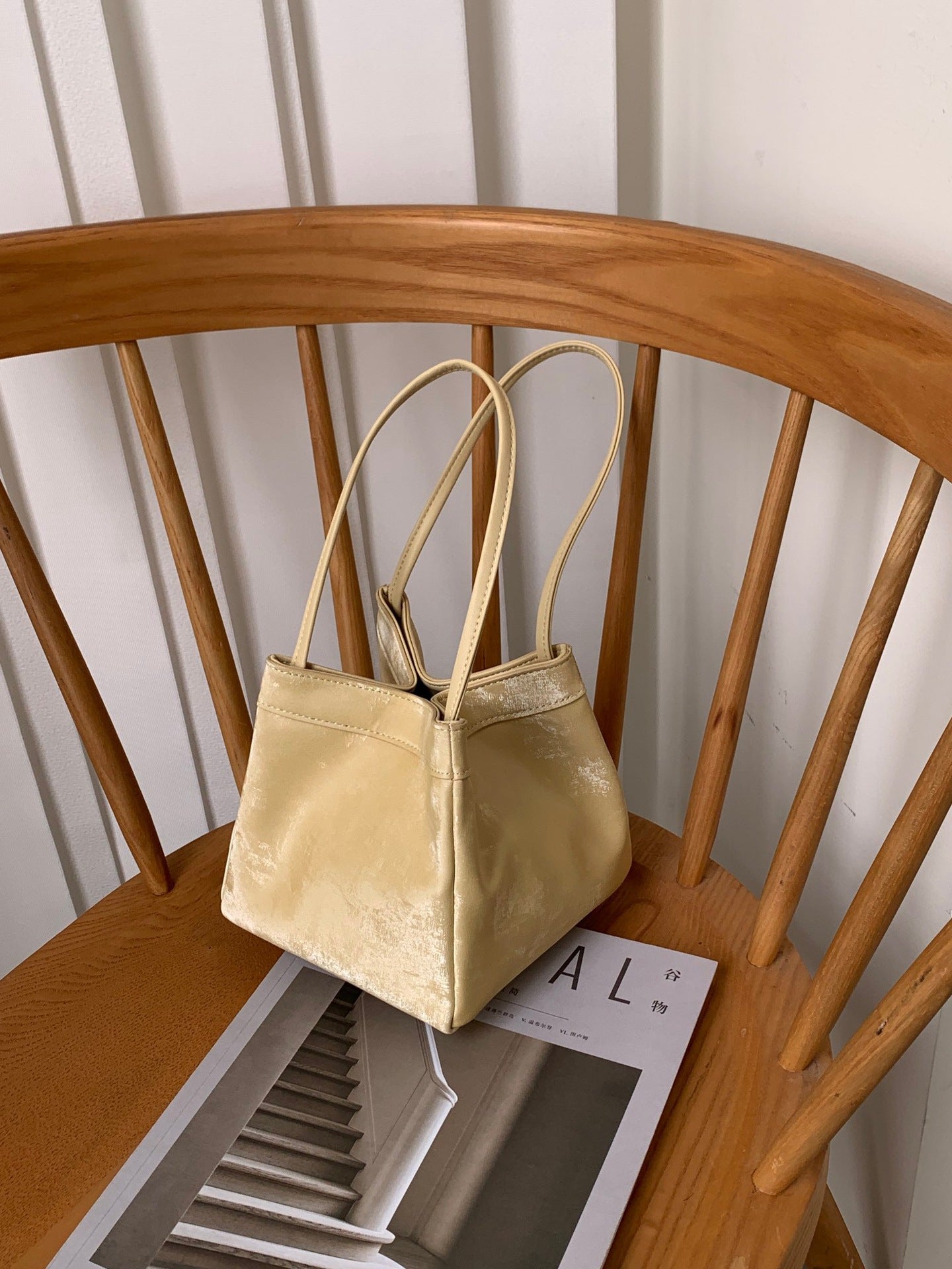 1579 women satins leather bucket handbag