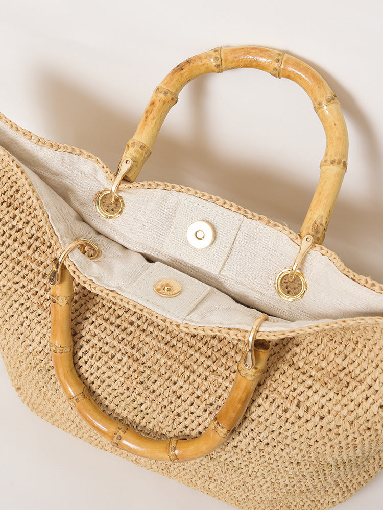1558 large raffia woven handbag