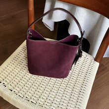 2761 vintage bucket handbag in suede