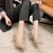 2393 women patent leather high heel pumps