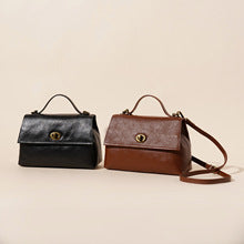 2888 flap handbag