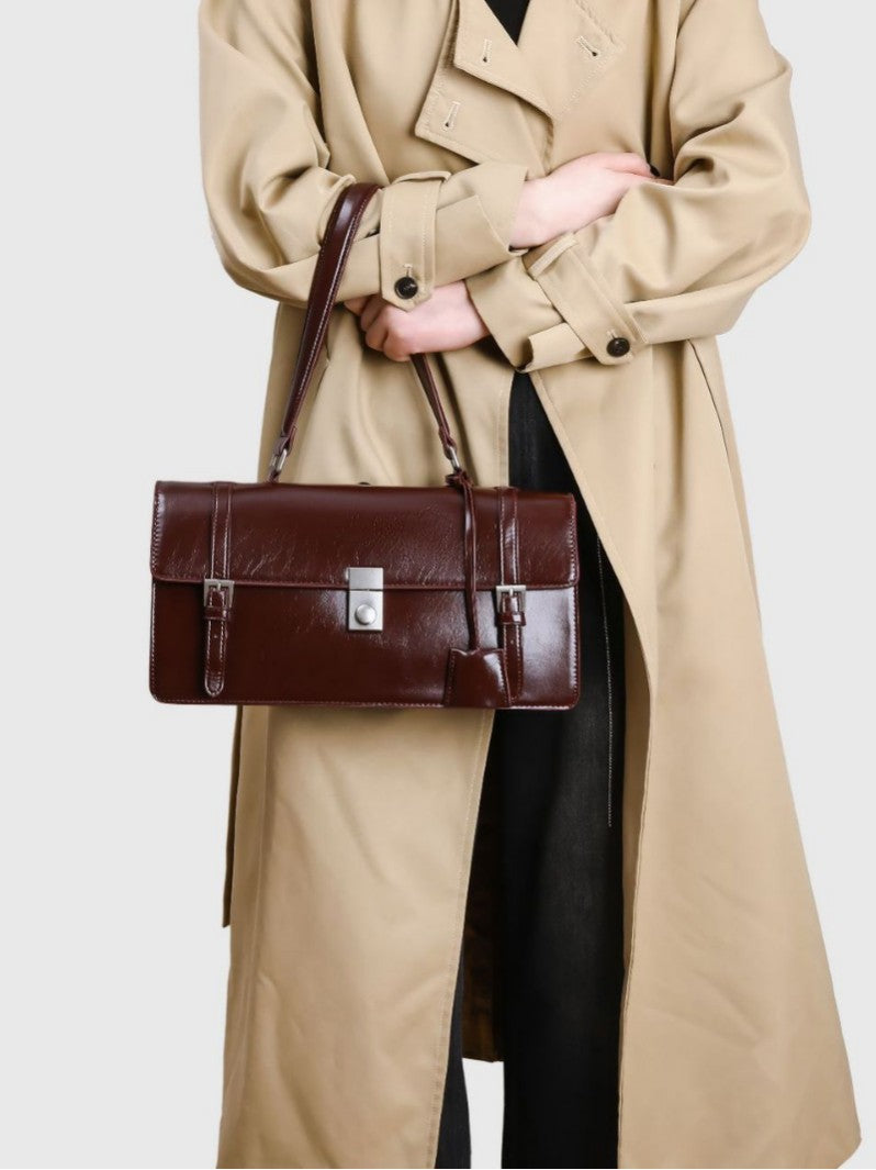 412 vintage baguette handbag