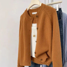 2760 100% wool cardigan