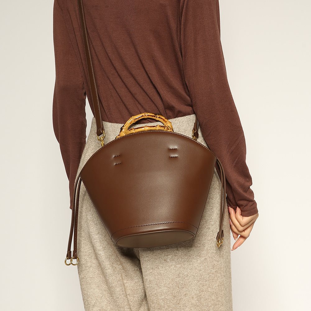 1001 bamboo handle bucket bag