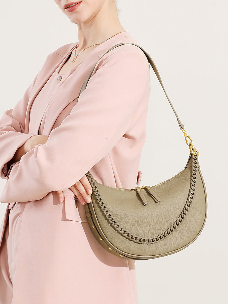 2112 New design women chain dumpling bag