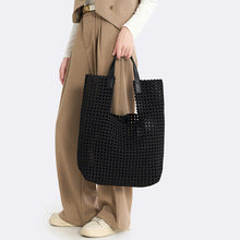 2214  large knit bag with pouch