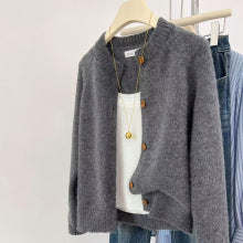 2760 100% wool cardigan