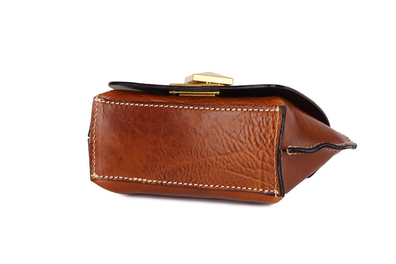 1630 Vintage Chain Crossbody Bag Rivet Small Shoulder Bag