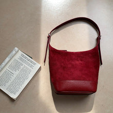 2742 vintage small bucket in suede