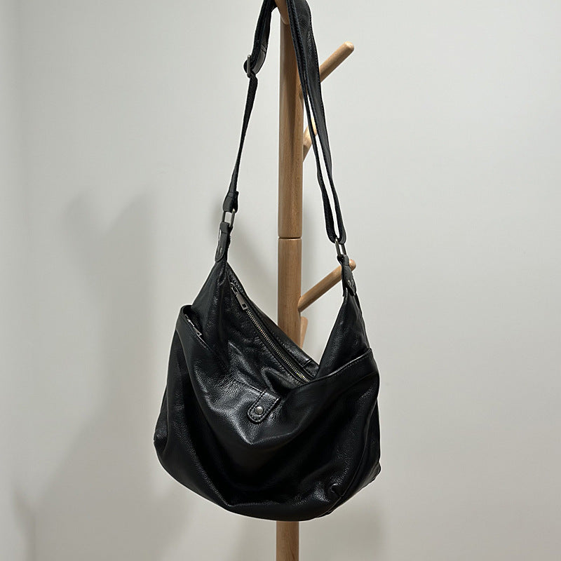 1566 vintage cow leather crossbody bag