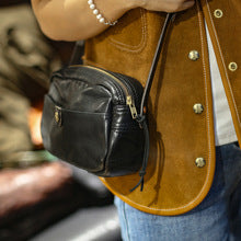 1500 vintage camera crossbody bag