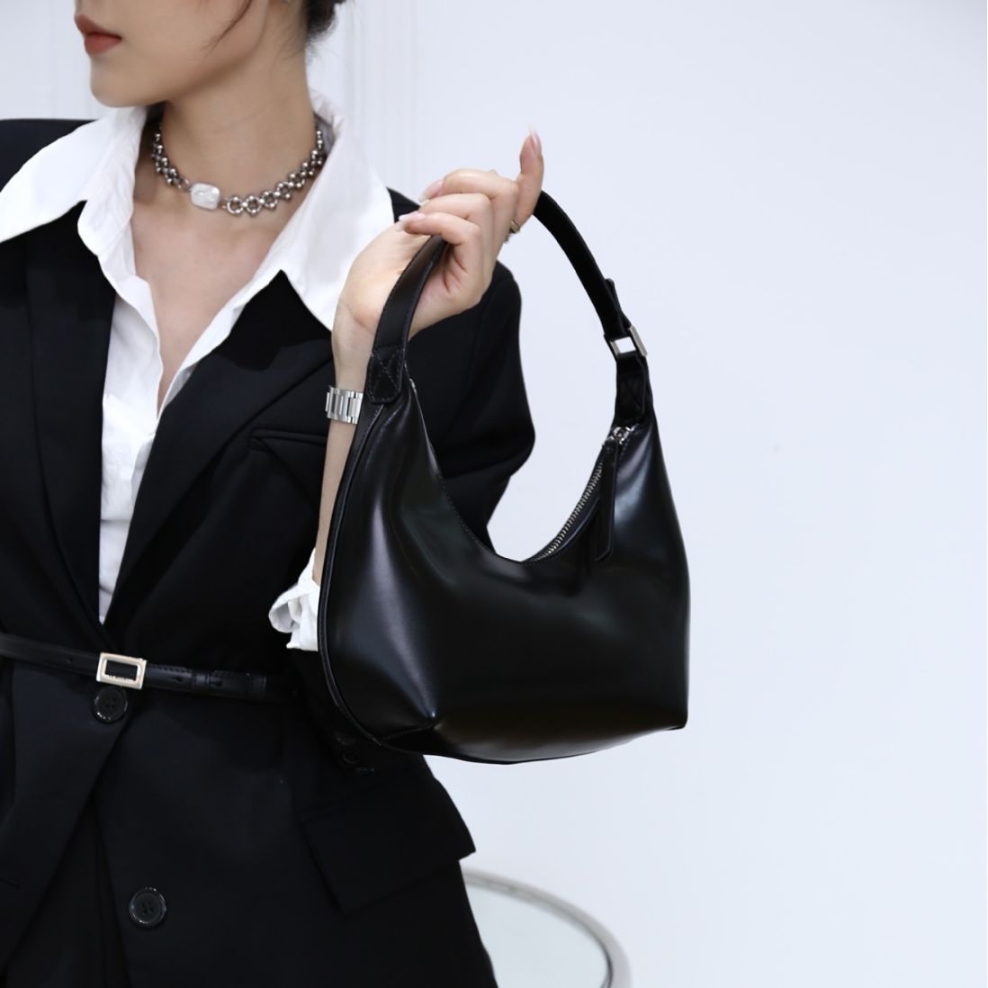 2095 synthetic leather handbag