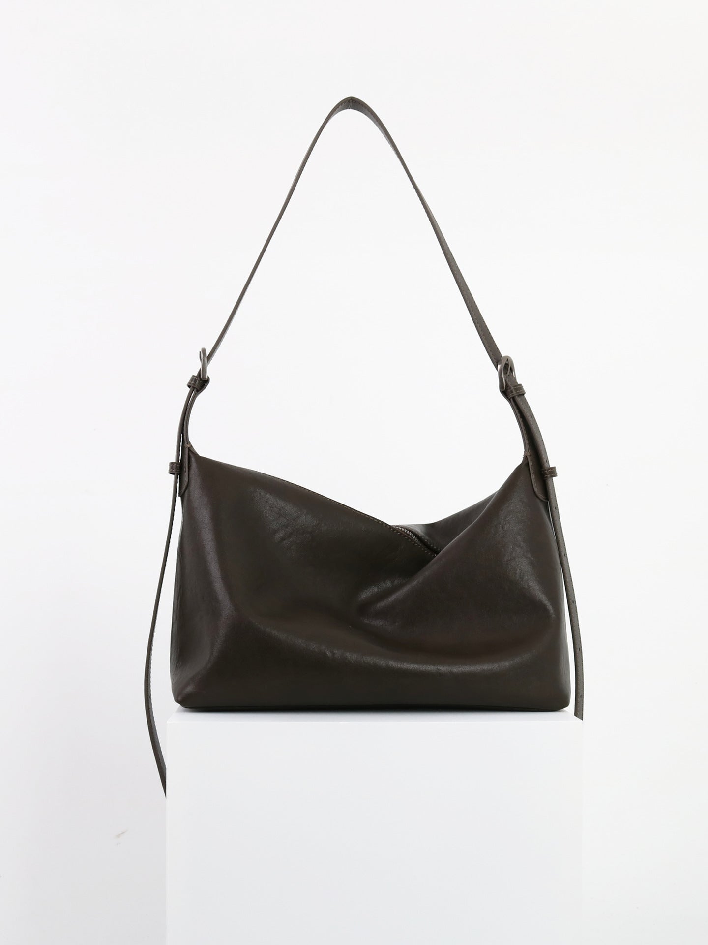 2142 cowhide leather vintage hobo bag (fedex or ups)